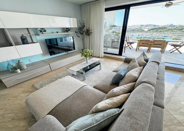 Seafront Terrace With A Breathtaking Valletta View Σλιέμα