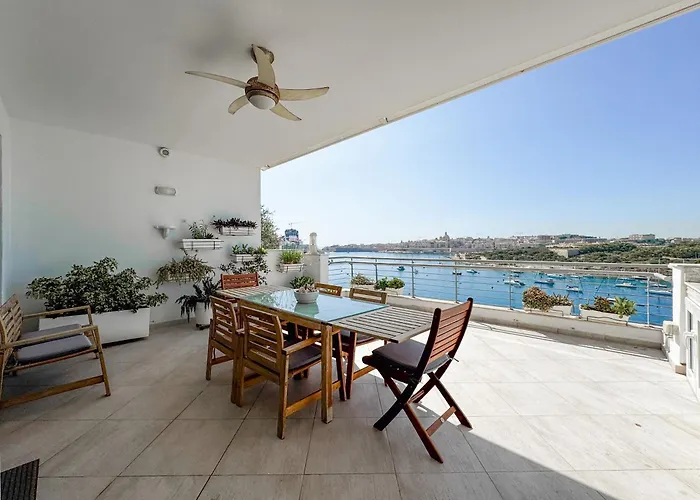 Seafront Terrace With A Breathtaking Valletta View *