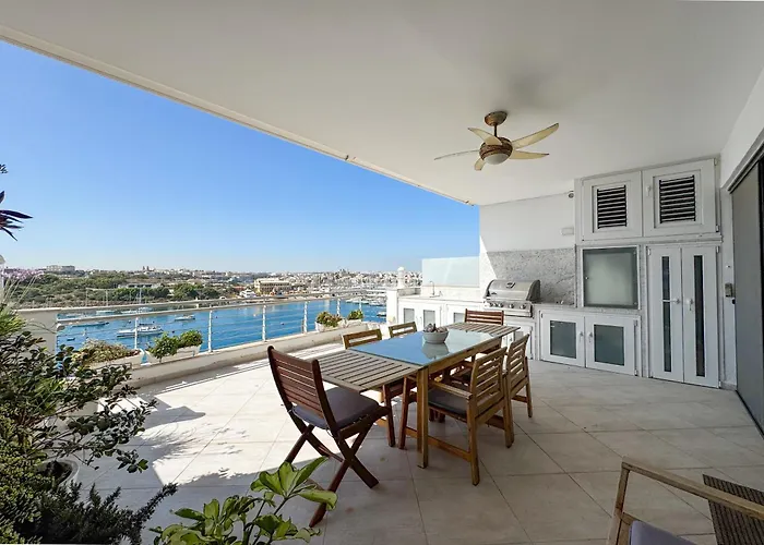 Διαμέρισμα Seafront Terrace With A Breathtaking Valletta View
