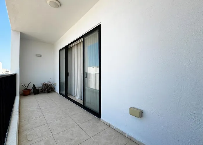 Διαμέρισμα Seafront Terrace With A Breathtaking Valletta View *